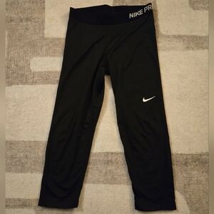 Nike Pro 3/4 Length Legging